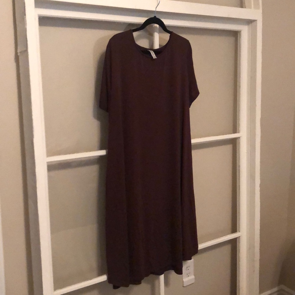Mid length brown dress with POCKETS!